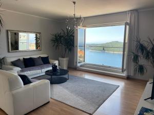 APARTMENT LAURA,amazing view!