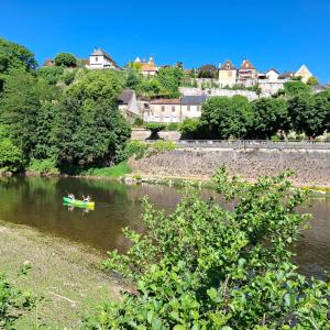 Maisons de vacances Gite Les chalets du Castang : photos des chambres