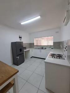 Azzure Apartments 6 sleeper Crawford