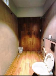 Stylish 2BR Apt Near Hawa Mahal & Airport