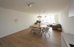 Lovely Apartment In Oostende With Wifi