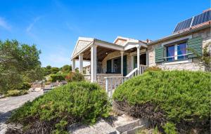 Gorgeous Home In Zirje With Wifi