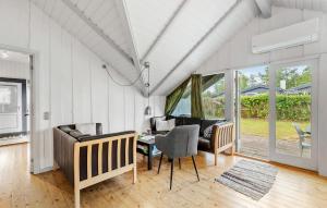 Cozy Home In Grenaa With Wifi