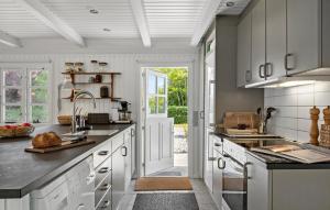 2 Bedroom Beautiful Home In Børkop