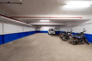 Treebo Seasons, 5 Mins To Rock Beach