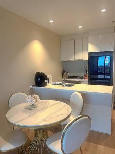 Southbank 2 bedrooms private spa big balcony with carpark