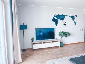 UP 34 FLOOR APARTMENTS