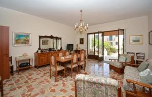 Amazing Home In Marina Di Modica