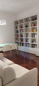 Linea 8, appartamento monteverde
