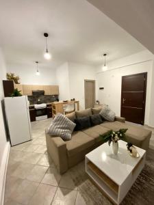 1-Bedroom Apartment by the beach