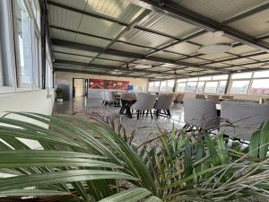 Housr 36 Studio Rooms Bangalore Near Leela Palace