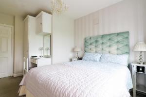 Double Room with Private External Bathroom room in Sea Mist B&B