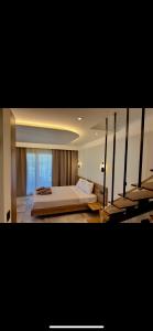Minimalist suites