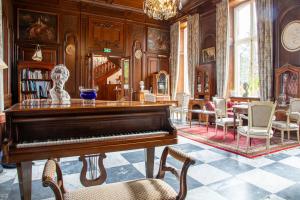Hotels Chateau Hotel Du Colombier : photos des chambres