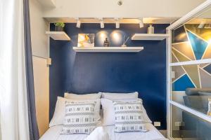 Comfy City Studio with Balcony and Sunsets