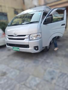 Sedan cab car four wheel jeep