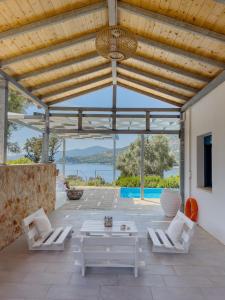 Villa Saphora Sea Front Villa