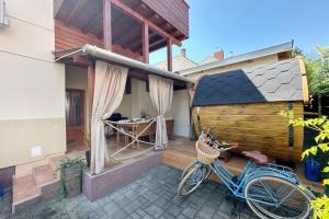 Dora Holiday House & Apartments