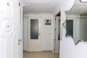 169 Medina Molins B-6