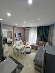 Flower Apartment Golem