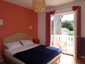 Maisons de vacances 5 min de la mer a pied, jolie maison des annees 30 : photos des chambres