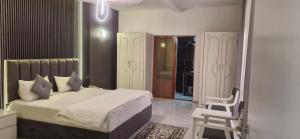 Riyam Hotel
