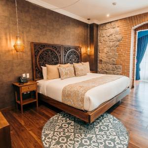 Grand Atlantiis Suite Near Delhi IGI Airport