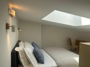 VELEBOS SUPERIOR APARTMENT - spacious luxury four-room apartment on 220 m2 - panoramic view of the sea and islands - prestigious location by the sea to the new city center of Žnjan - top amenities - free garage parking space