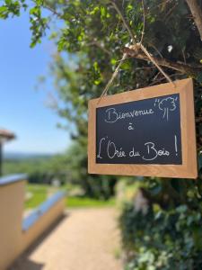 B&B / Chambres d'hotes L oree du bois : photos des chambres