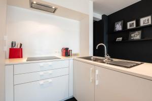 Eliza - Luxurious apartment with stunning sea views