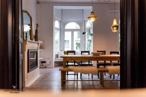 Characteristic house near the beach for 10