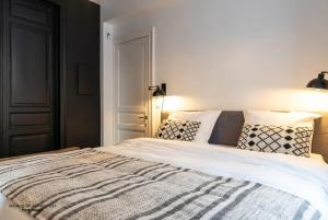 Characteristic house near the beach for 10