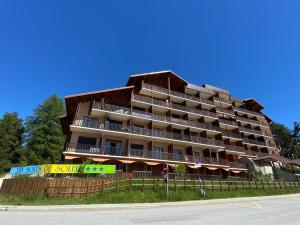 Appartements Joli 2 pieces renove avec balcon, au pied des pistes, pour 4 personnes, La Joue du Loup - FR-1-504-524 : photos des chambres