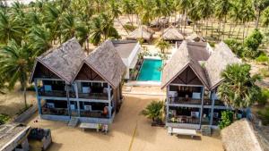 Downwinder Lagoon Lodge