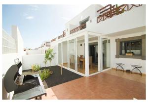 VILLA COSMO by Dreaming Lanzarote Villas