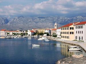 Superior One-Bedroom Apartment with Sea View room in Apartments Tamarix