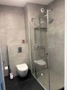 Apartament LauraOLX nad Zegrzem z dostępem do wody