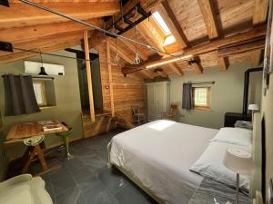 Riverside Room Pierre