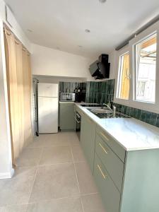 Appartements Plain-pied lumineux & terrasse : photos des chambres