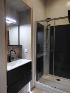 Chambre dhôtes de charme Pierres anciennes, confort et nature 2