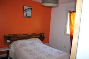 Maisons de vacances Gites La Garrigue 15 minutes Sarlat & Lascaux avec 2 piscines : photos des chambres