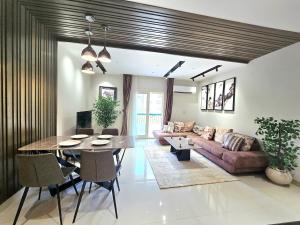 Luxury and Quiet apartment Facing City Stars Mall