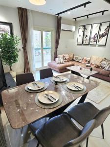 Luxury and Quiet apartment Facing City Stars Mall