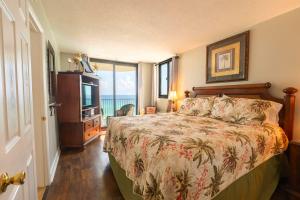 Sunbird Resort 11th Floor Free Beach Chairs - by Sunbird Rentals