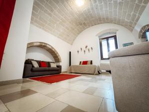 IL FICO Apartments