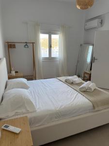 Anemelia by the Sea - Lipsi