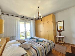 LEO ROOM 2 NV - Room for 2-3 persons with bathroom, balcony (no kitchen)