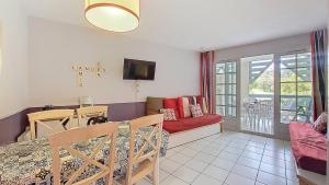 Appartements M-Albatros 03-Moliets appartement 2 pieces proche golf dans residence avec piscines : photos des chambres