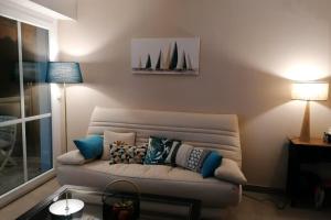 Juan les Pins Vitoria grand 2P calme parking