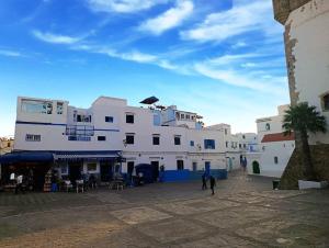 Al Medina Asilah AhibbaK